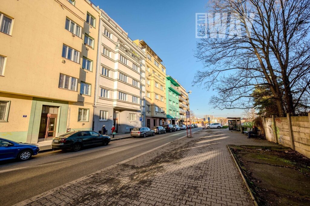 BYT 2+KK V NUSLÍCH, ULICE K PODJEZDU