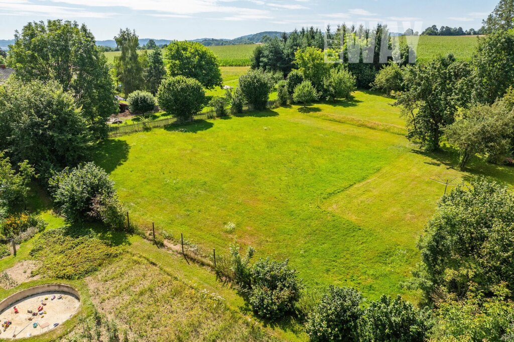 Dobrošovice – Jesenice pozemek na bydlení