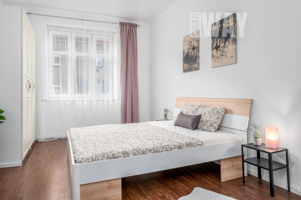 BYT 2+KK VE STRAŠNICÍCH, KRALICKÁ ULICE