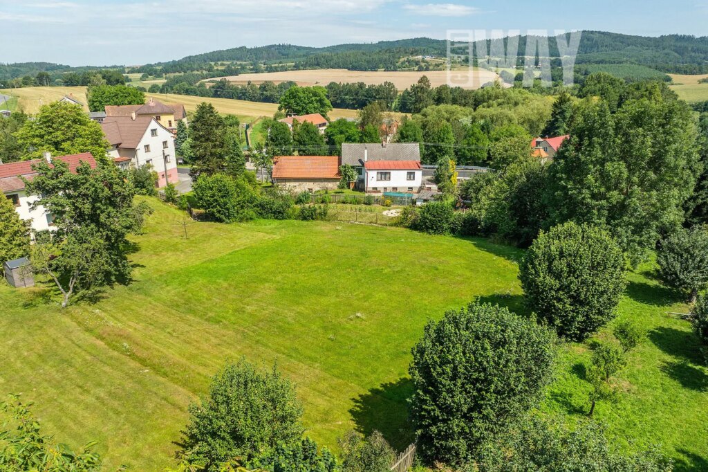Dobrošovice – Jesenice pozemek na bydlení