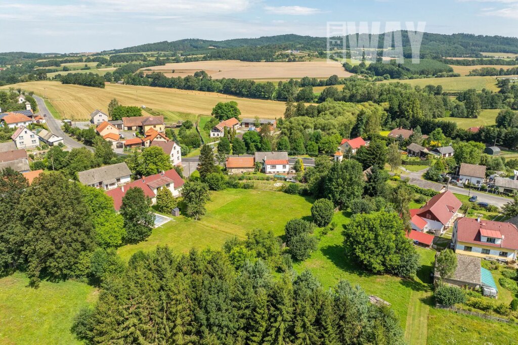 Dobrošovice – Jesenice pozemek na bydlení