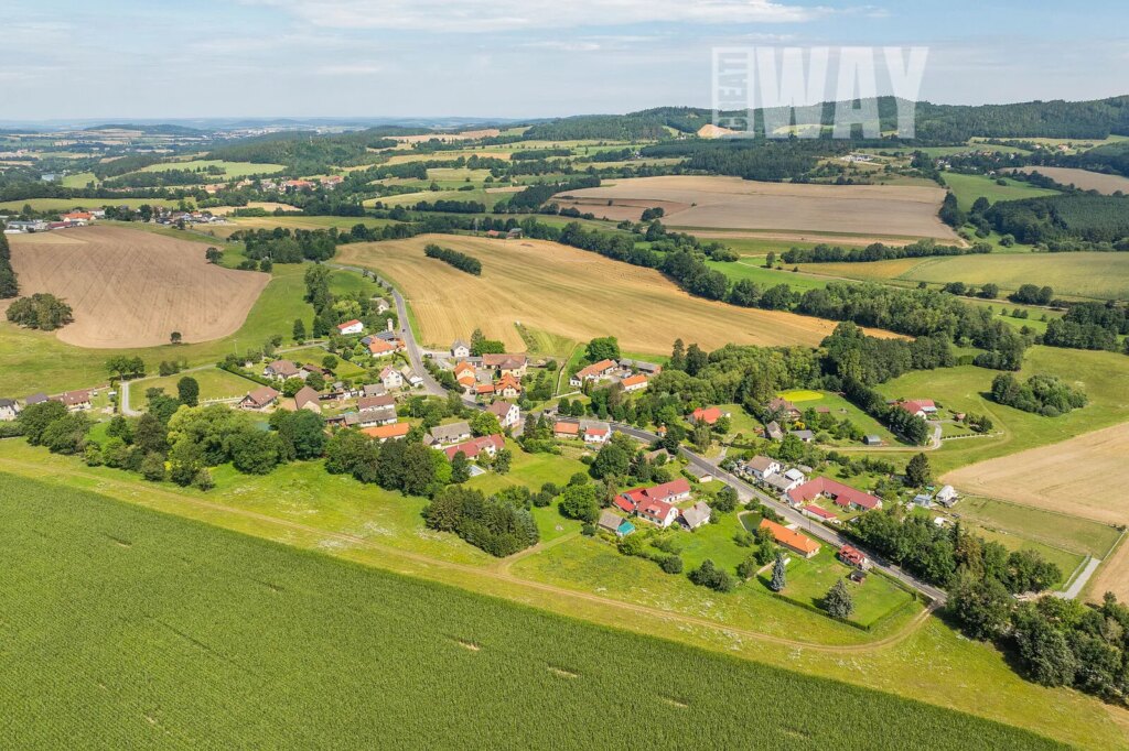 Dobrošovice – Jesenice pozemek na bydlení