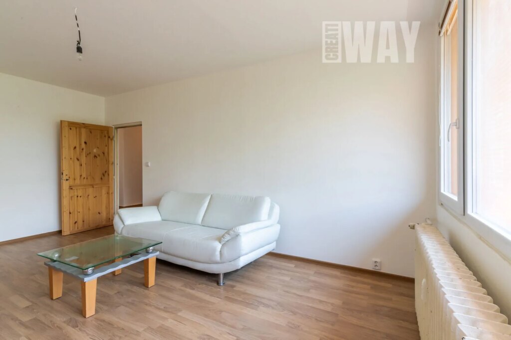 ČTYŘPOKOJOVÝ BYT V LOUNECH S VÝHLEDEM, KTERÝ JINDE NEUVIDÍTE