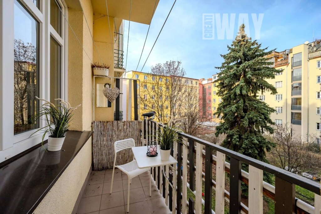 BYT 2+KK VE STRAŠNICÍCH, KRALICKÁ ULICE