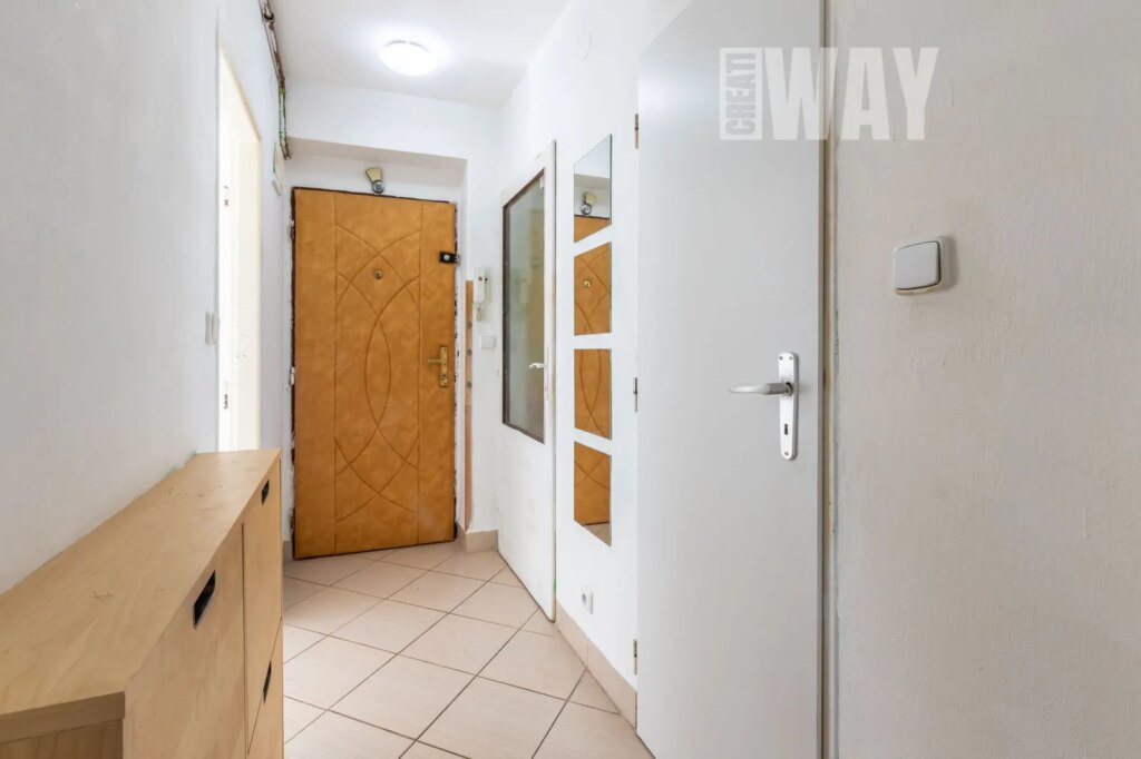 NERATOVICE: BYT 2+1 K REKONSTRUKCI V KOMPLETNĚ OPRAVENÉM DOMĚ