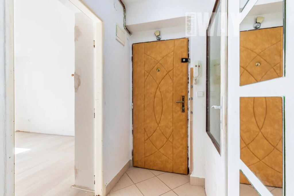 NERATOVICE: BYT 2+1 K REKONSTRUKCI V KOMPLETNĚ OPRAVENÉM DOMĚ