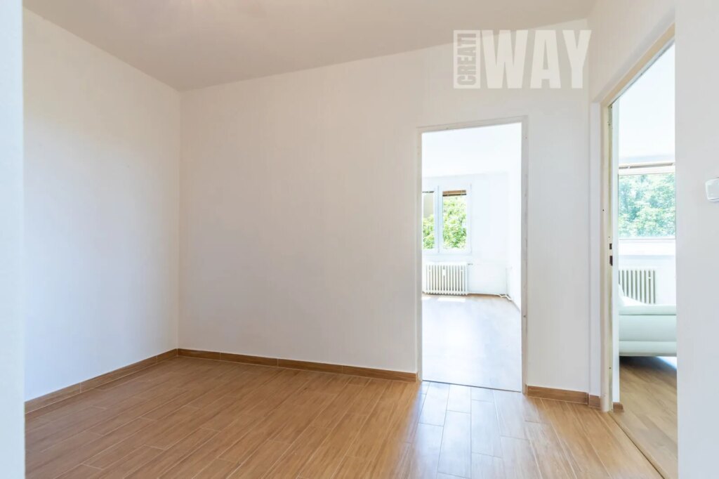 ČTYŘPOKOJOVÝ BYT V LOUNECH S VÝHLEDEM, KTERÝ JINDE NEUVIDÍTE