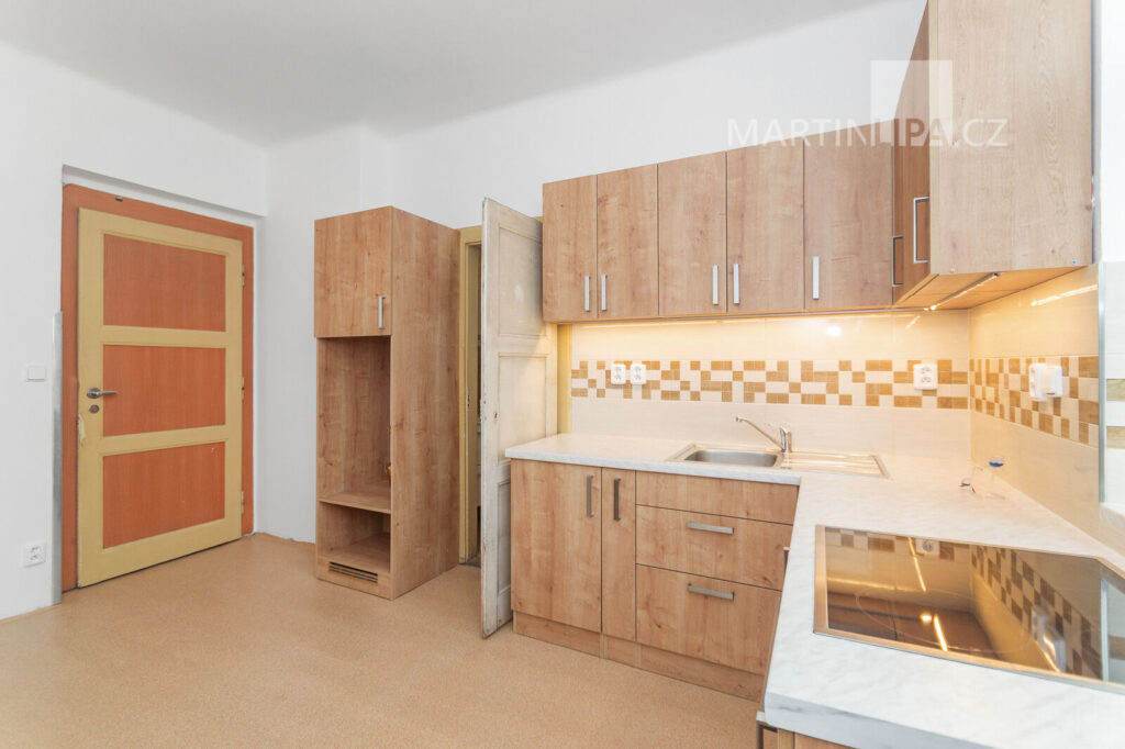 2+1 2. NP Vykáňská 19, Strašnice