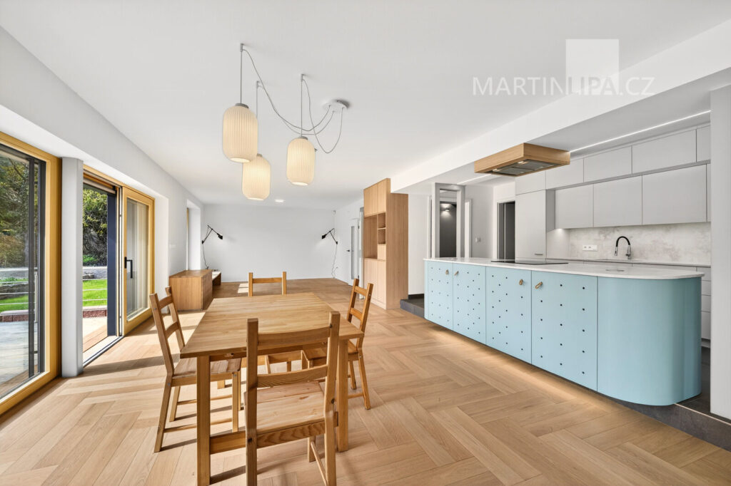 Pronájem fantastického domu v Černošicích