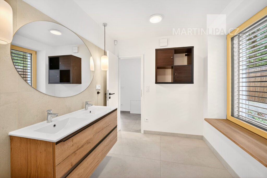 Pronájem fantastického domu v Černošicích