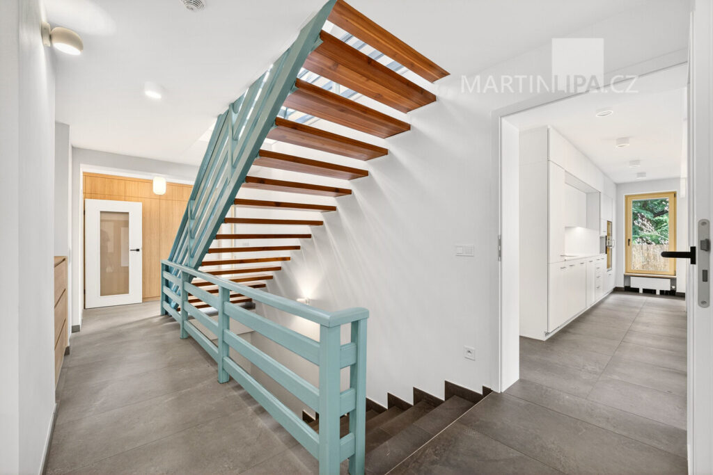 Pronájem fantastického domu v Černošicích