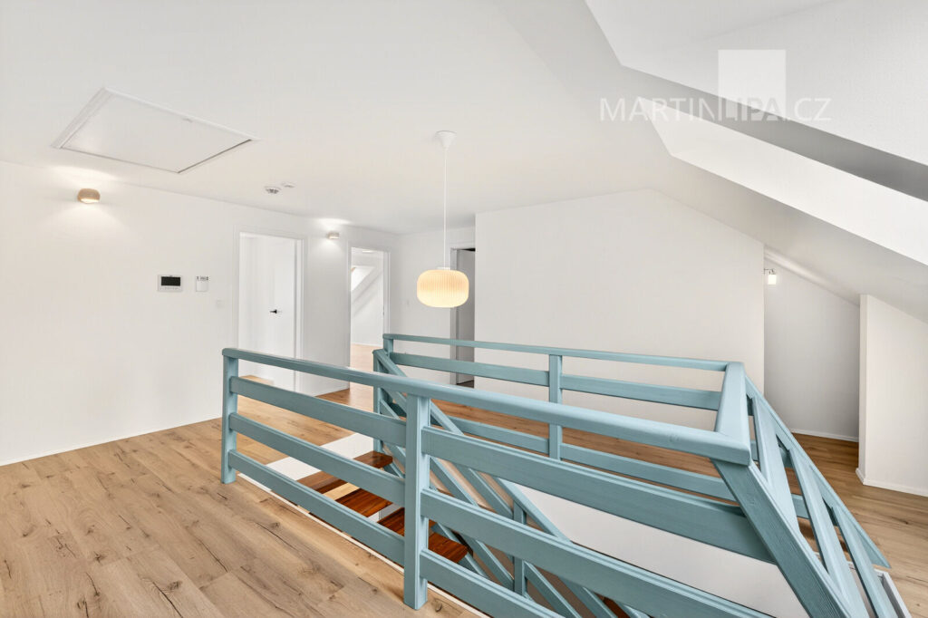 Pronájem fantastického domu v Černošicích