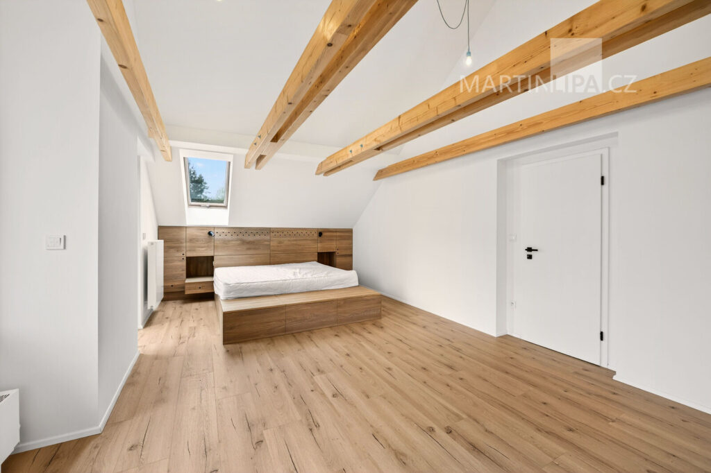 Pronájem fantastického domu v Černošicích