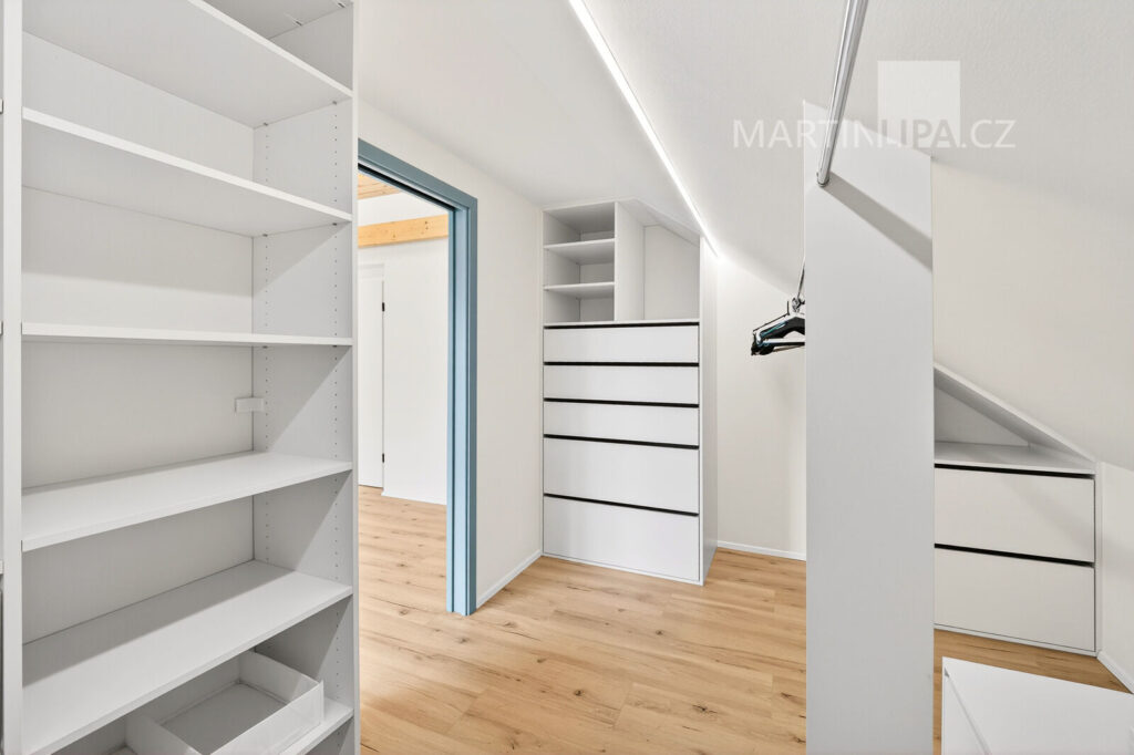 Pronájem fantastického domu v Černošicích