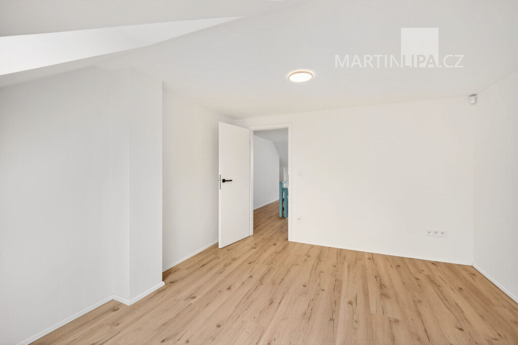 Pronájem fantastického domu v Černošicích