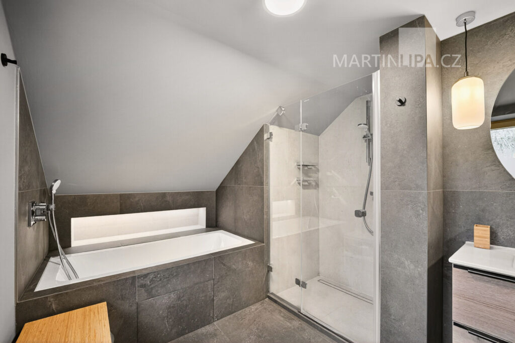 Pronájem fantastického domu v Černošicích