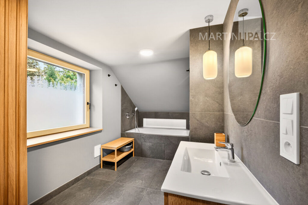 Pronájem fantastického domu v Černošicích