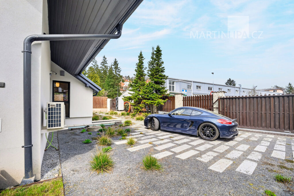 Pronájem fantastického domu v Černošicích