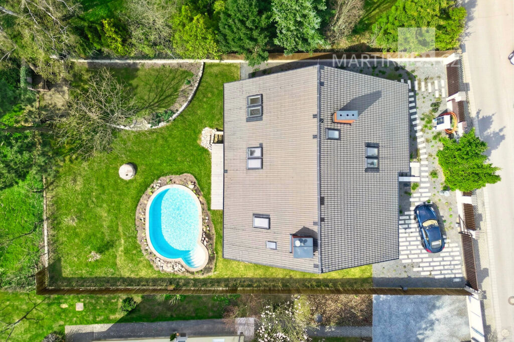 Pronájem fantastického domu v Černošicích