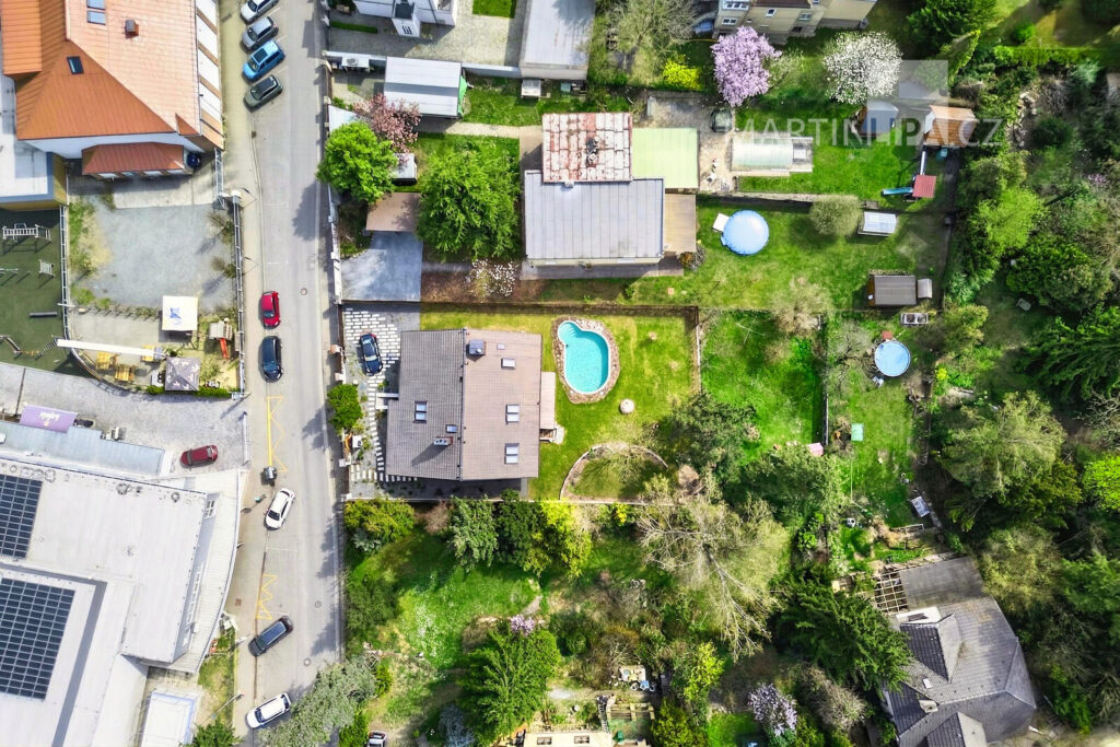 Pronájem fantastického domu v Černošicích