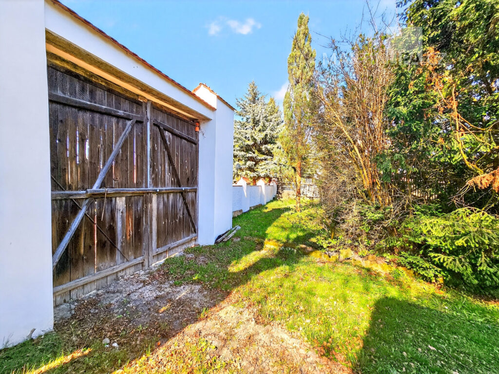 Dolní Stakory – Špýcharový dvorec ke kompletní rekonstrukci