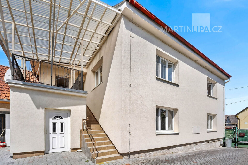 Hostěradice – vícegenerační dům