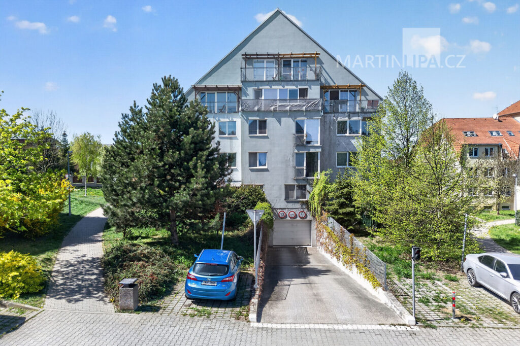 3+kk s předzahrádkou, terasou a parkovacím stáním