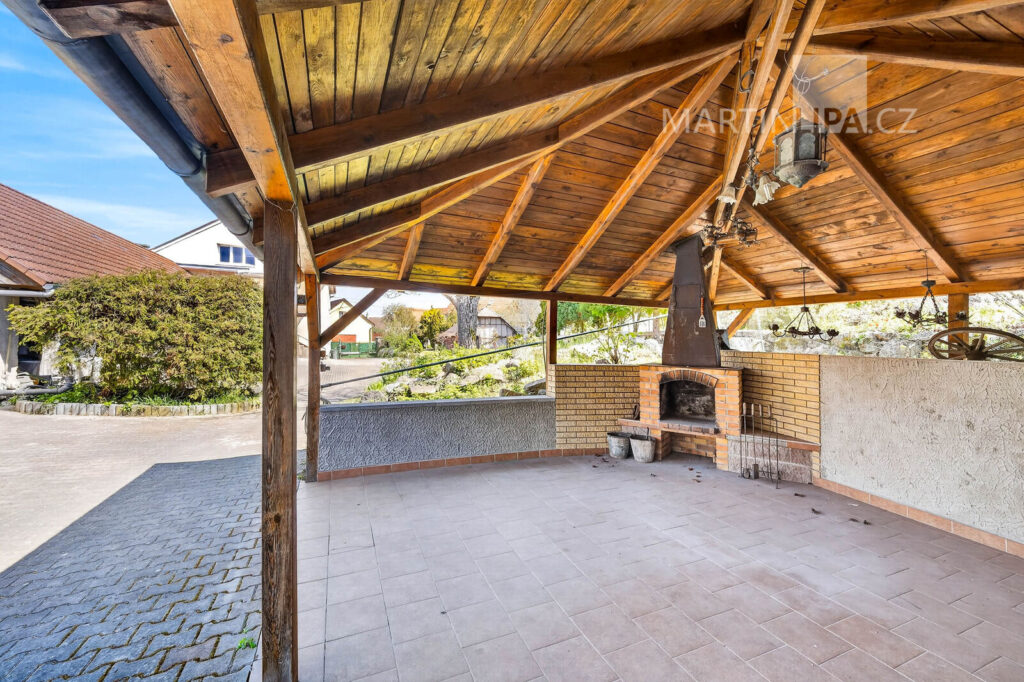 Hostěradice – vícegenerační dům