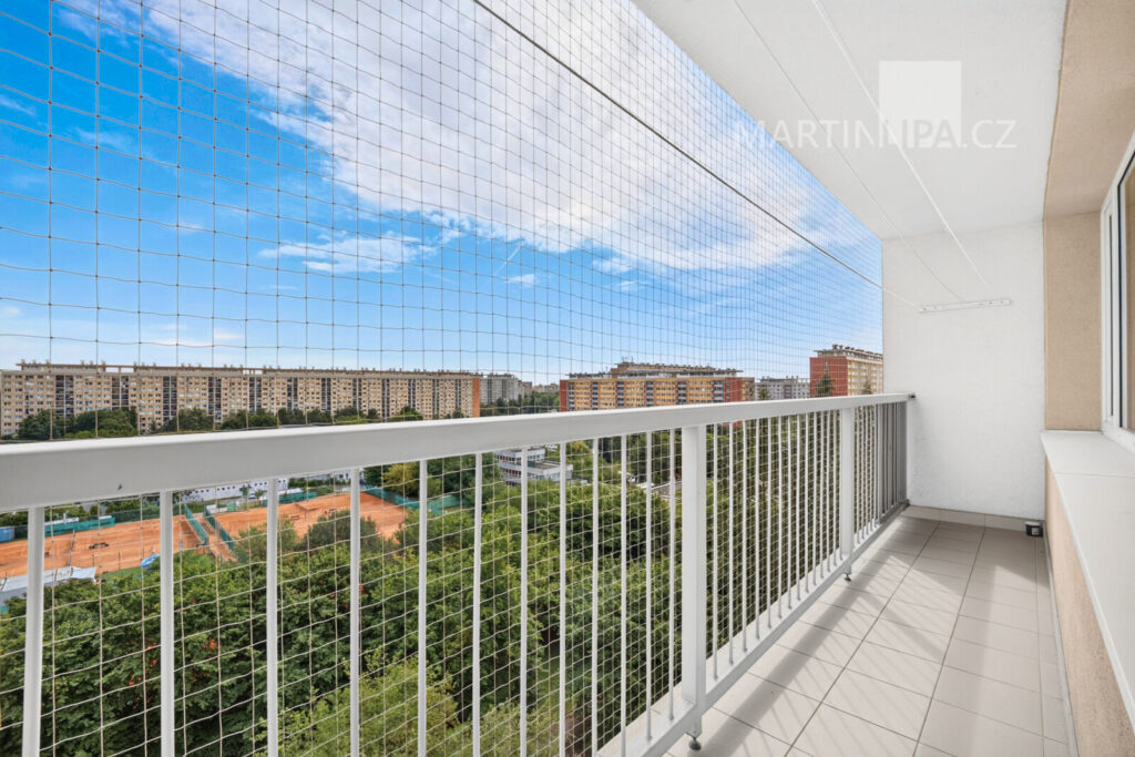 2kk Famfulíkova 1134/12, Praha