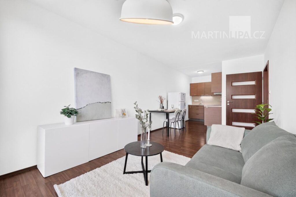 2kk Famfulíkova 1134/12, Praha