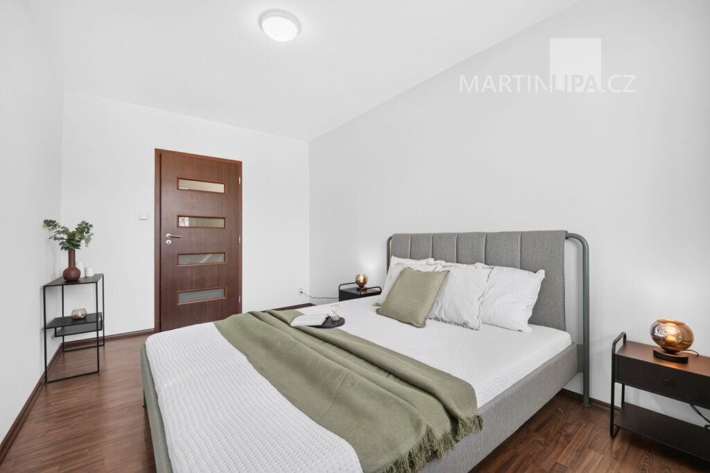 2kk Famfulíkova 1134/12, Praha