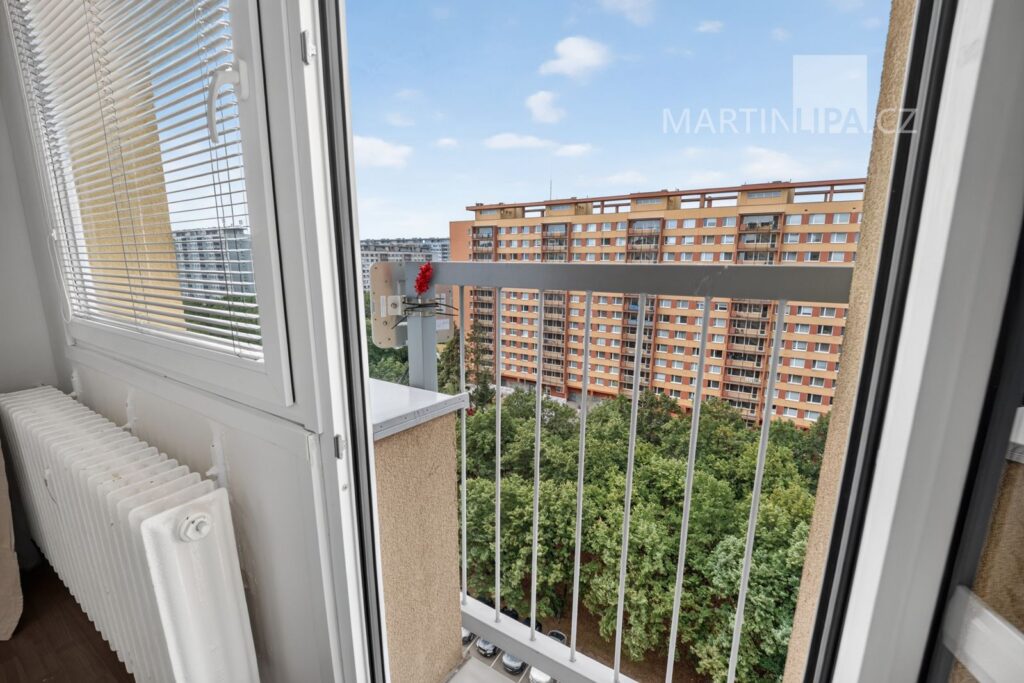 2kk Famfulíkova 1134/12, Praha