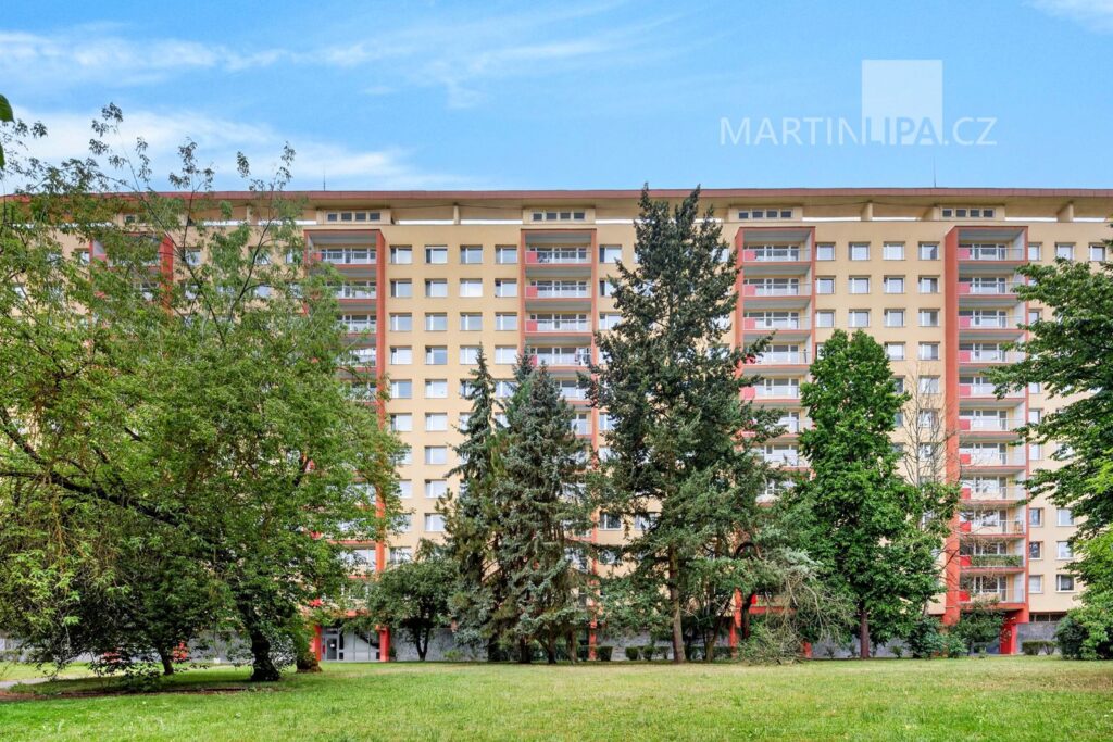2kk Famfulíkova 1134/12, Praha