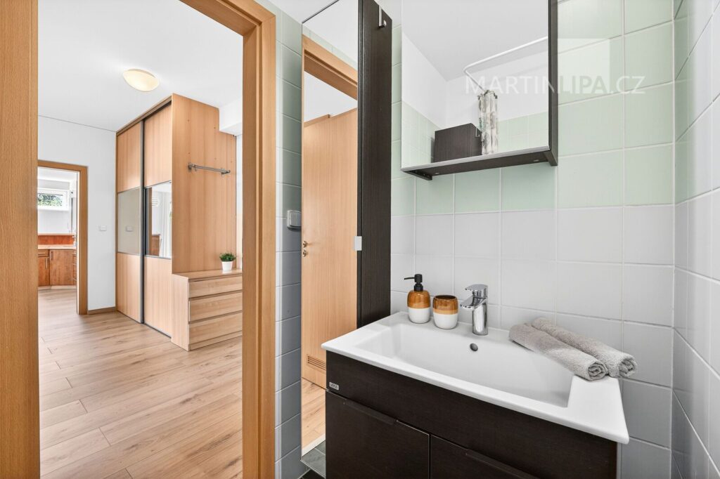3+kk se zahradou, Pod Nouzovem 959/5, Praha 9 Kbely