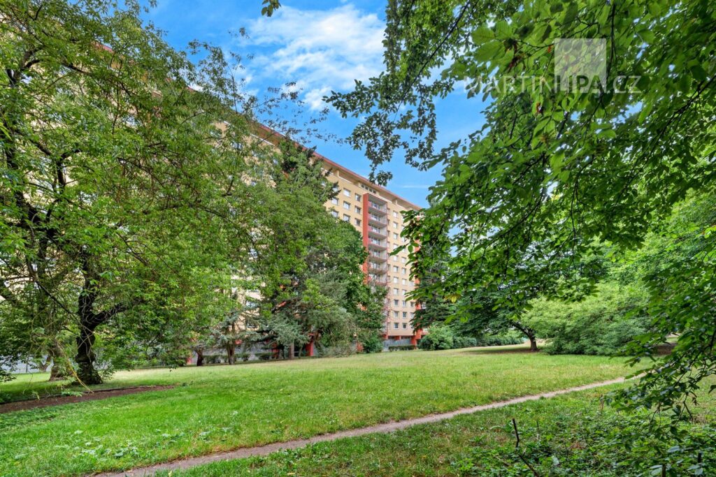 2kk Famfulíkova 1134/12, Praha