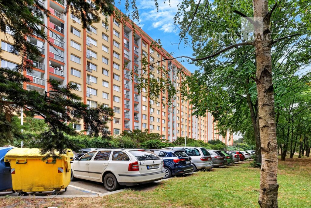 2kk Famfulíkova 1134/12, Praha
