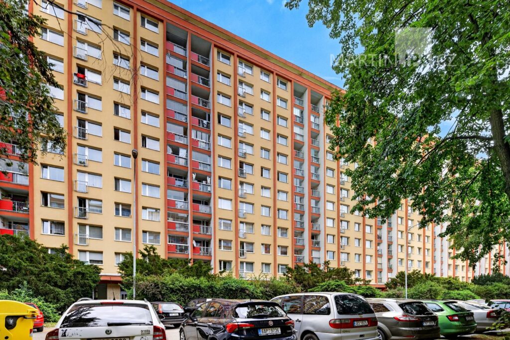 2kk Famfulíkova 1134/12, Praha