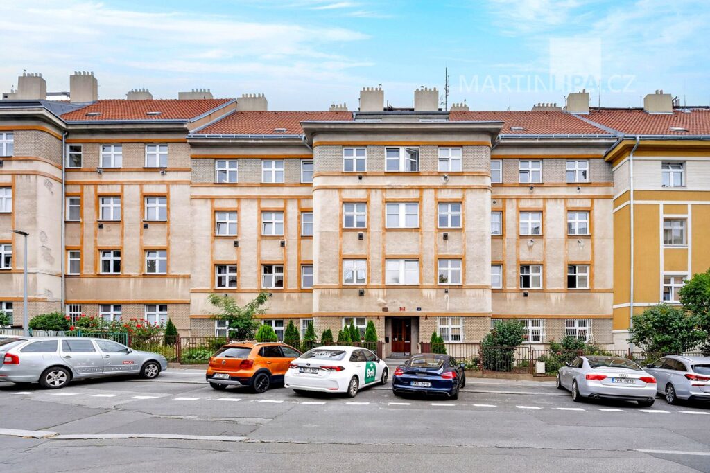 V občanském domově 2+kk, Praha 4 – Nusle